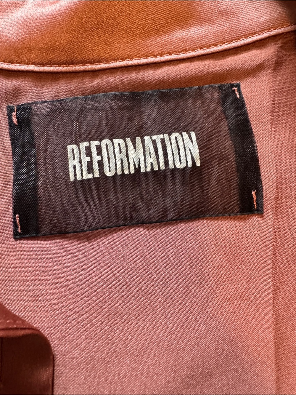 Reformation 100% Silk Pink Rust Button Up Top, XS (Many flaws see pics) - Picture 6 of 15